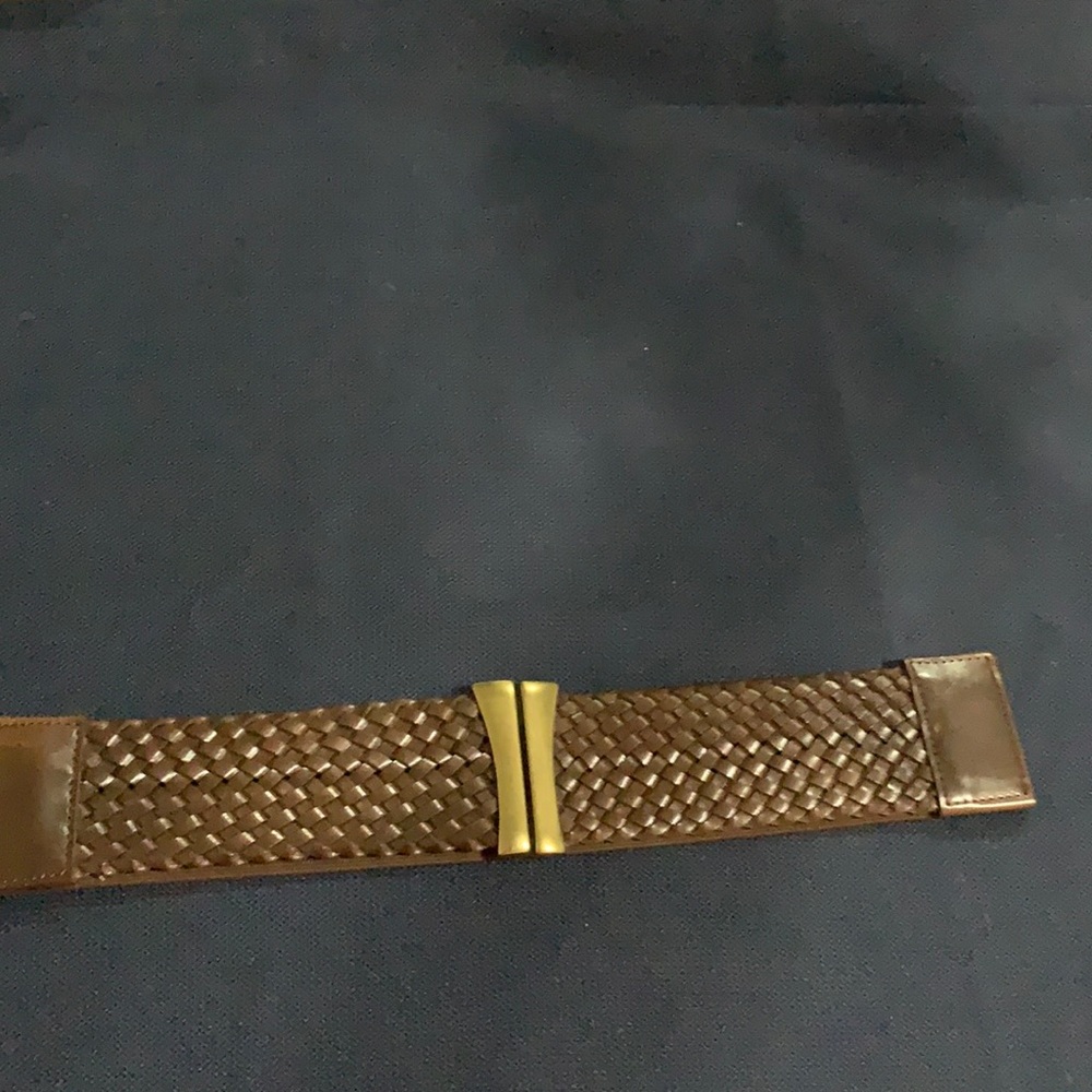 Brown wide stretch belt
